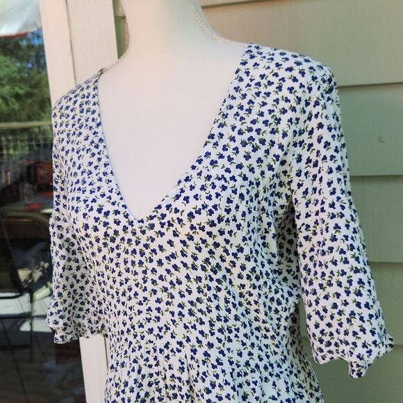 Faithfull the Brand Floral Dress - Picture 5 of 10